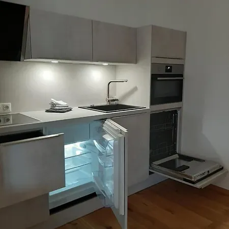Mit Grosser Loggia شقة سالفلدن ام ستينه