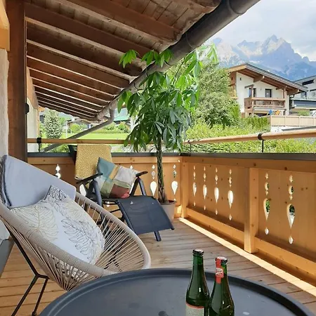 Mit Grosser Loggia شقة *